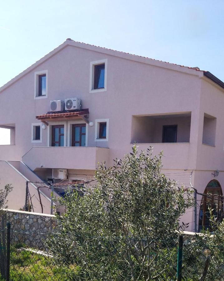 Apartments By The Sea Martinscica, Cres - 14334 Экстерьер фото
